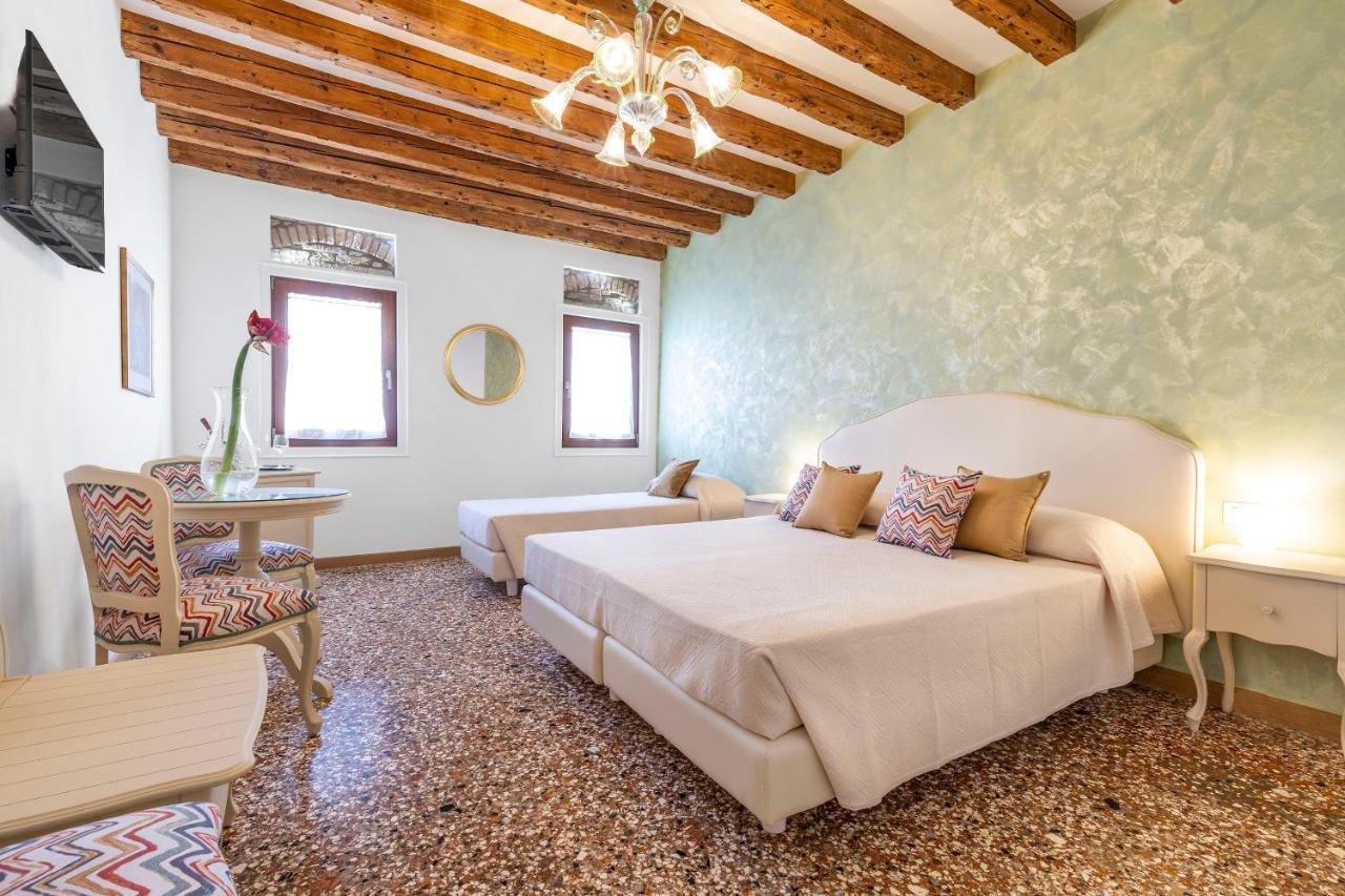 ホテル Residenza San Silvestro ヴェネツィア エクステリア 写真