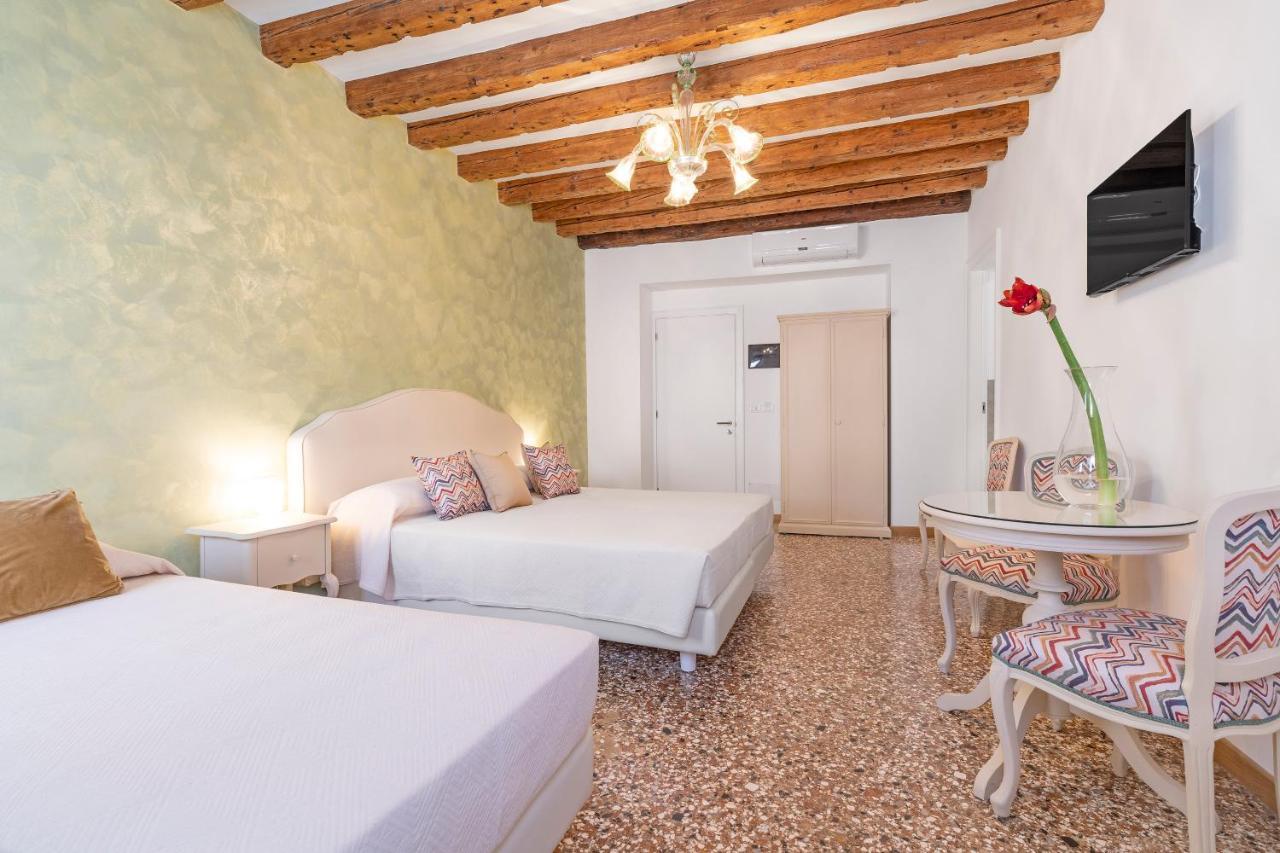 ホテル Residenza San Silvestro ヴェネツィア エクステリア 写真