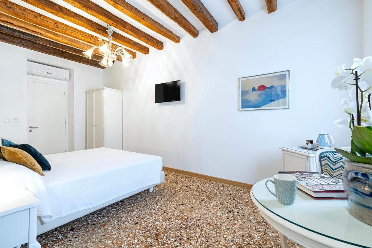 ホテル Residenza San Silvestro ヴェネツィア エクステリア 写真