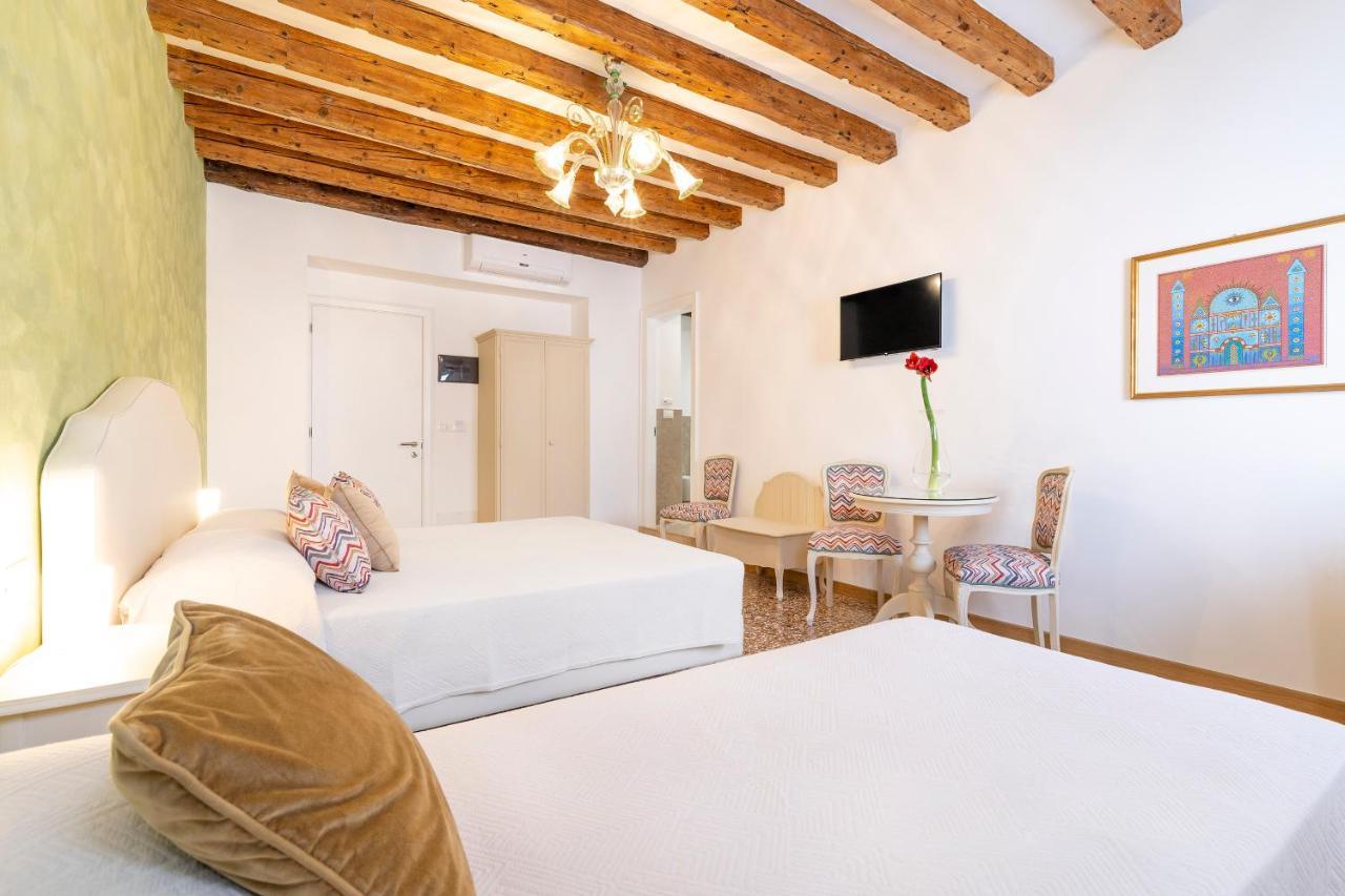 ホテル Residenza San Silvestro ヴェネツィア エクステリア 写真