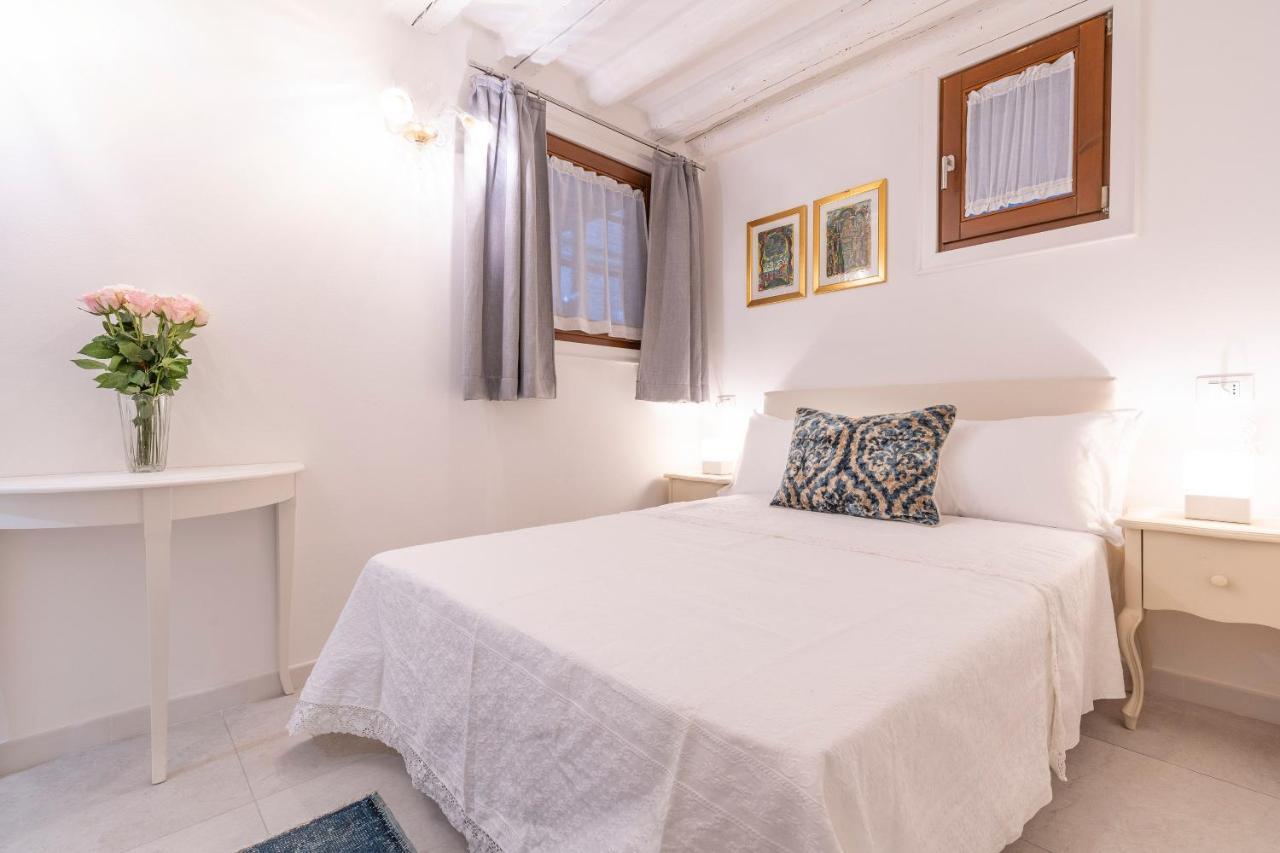 ホテル Residenza San Silvestro ヴェネツィア エクステリア 写真