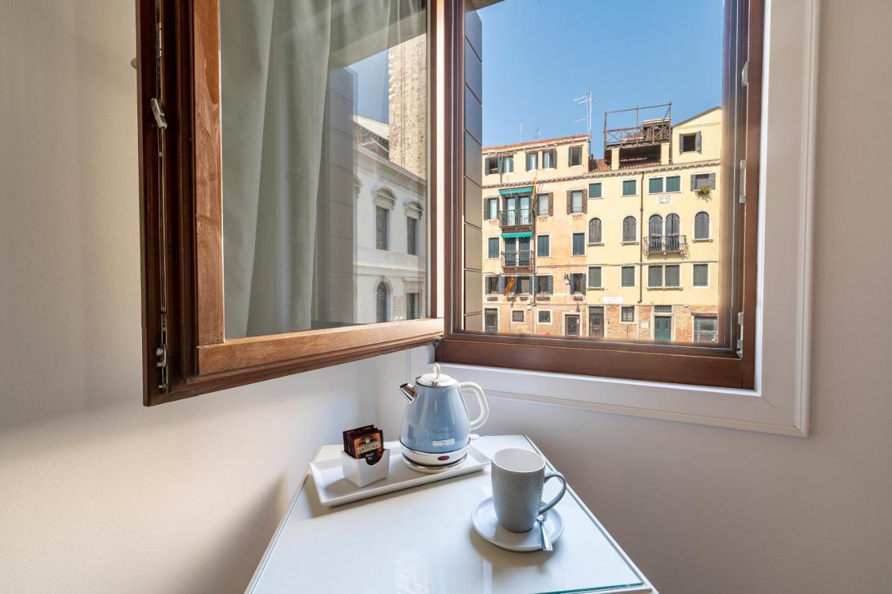 ホテル Residenza San Silvestro ヴェネツィア エクステリア 写真