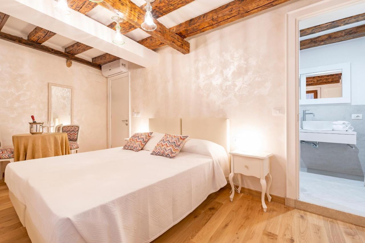 ホテル Residenza San Silvestro ヴェネツィア エクステリア 写真
