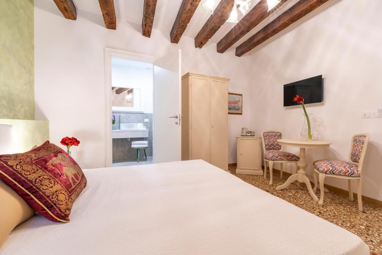 ホテル Residenza San Silvestro ヴェネツィア エクステリア 写真